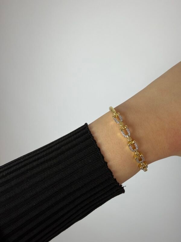 Bracelet U